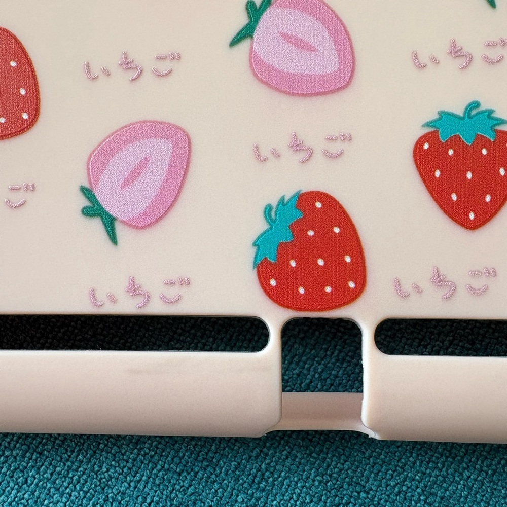 Strawberry Switch Lite Case - Picture 3 of 3
